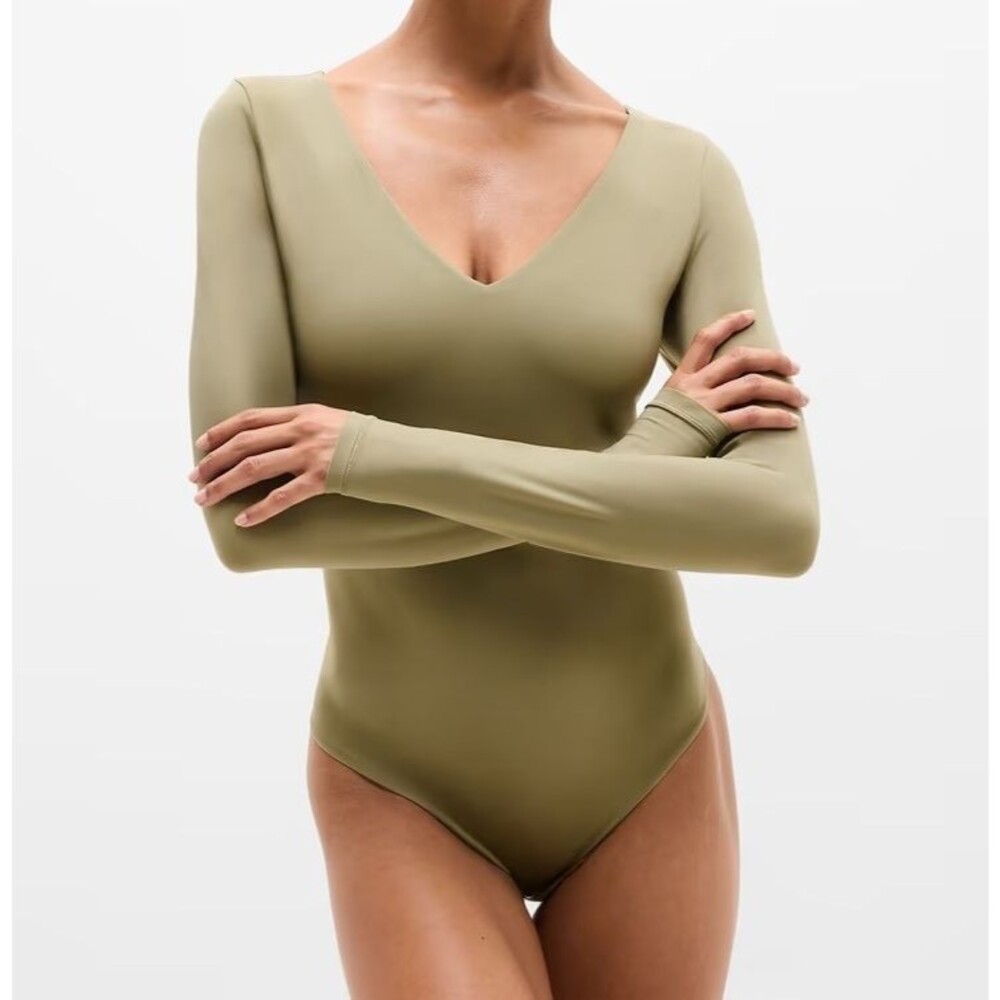 ATHLETA Olive Branch Vitaform BodyMove Plunge Long Sleeve Bodysuit Med P NWT